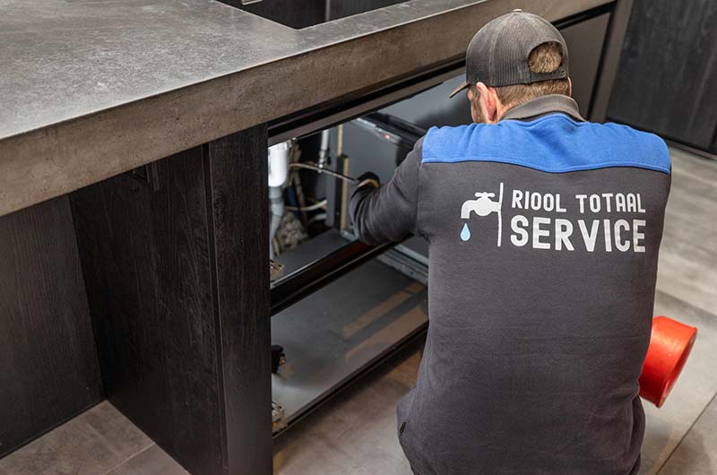 afvoer ontstoppen riool totaal service den bosch